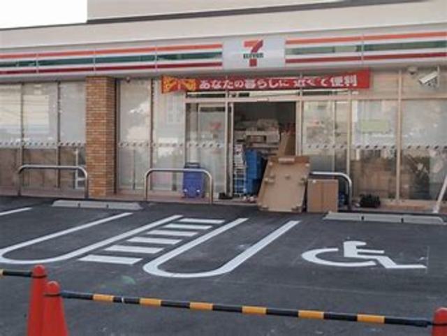 コンビニ　セブンイレブン大阪豊里大橋店（コンビニ）まで450m