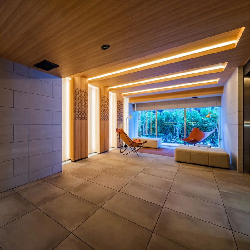 ロビー　建物の内部です