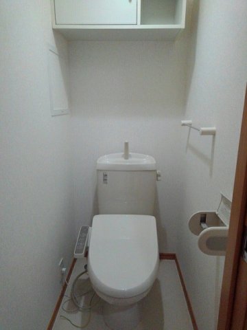 トイレ　コンパクトで使いやすいトイレです