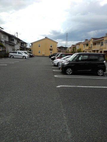 駐車場　駐車スペースもあります