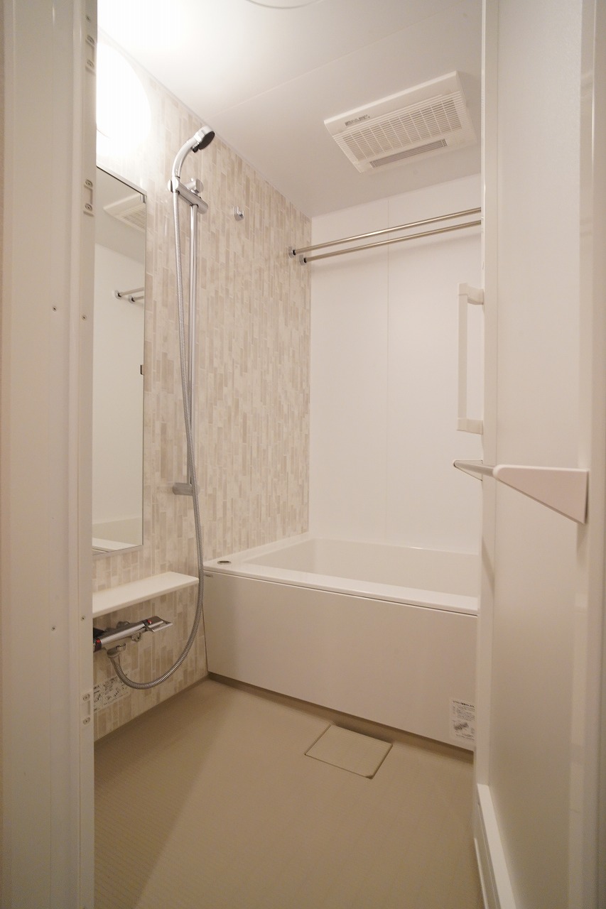 バス・シャワールーム　バス