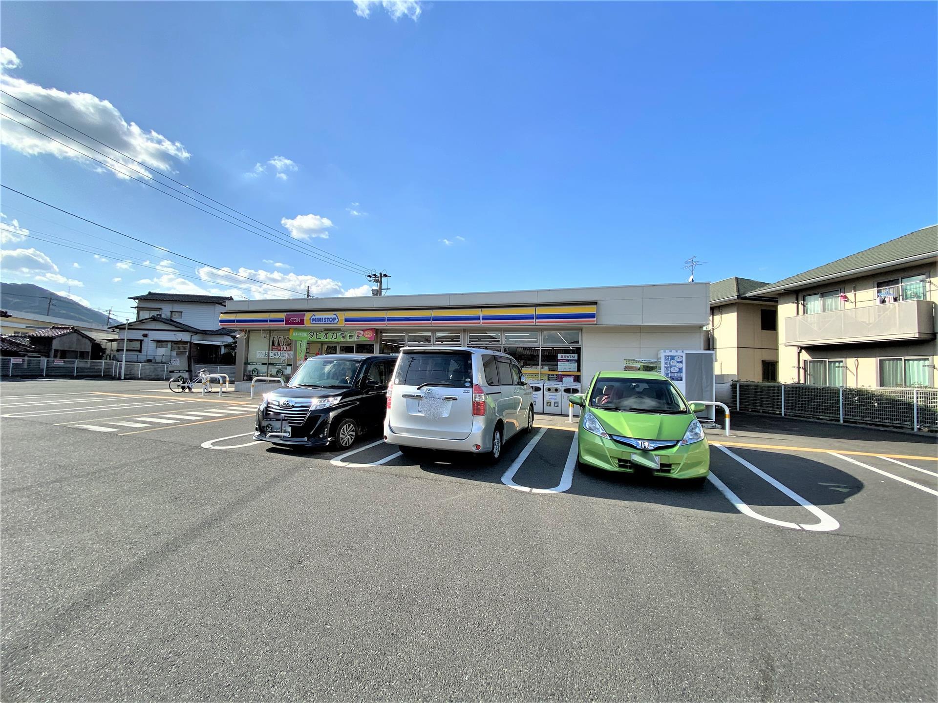 コンビニ　ミニストップ小倉徳吉西店（コンビニ）まで420m