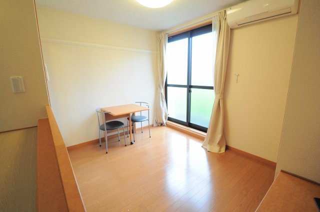 居室・リビング　ゆったり過ごせるリビングです