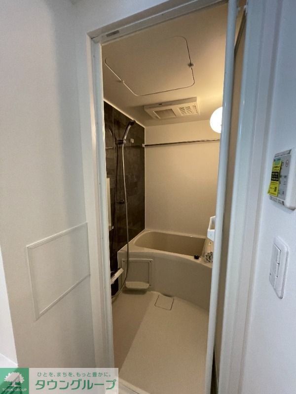 バス・シャワールーム　洗面