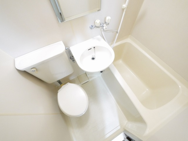 洗面設備　使いやすい洗面所です