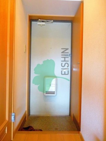 玄関　下駄箱もしっかりついてます！