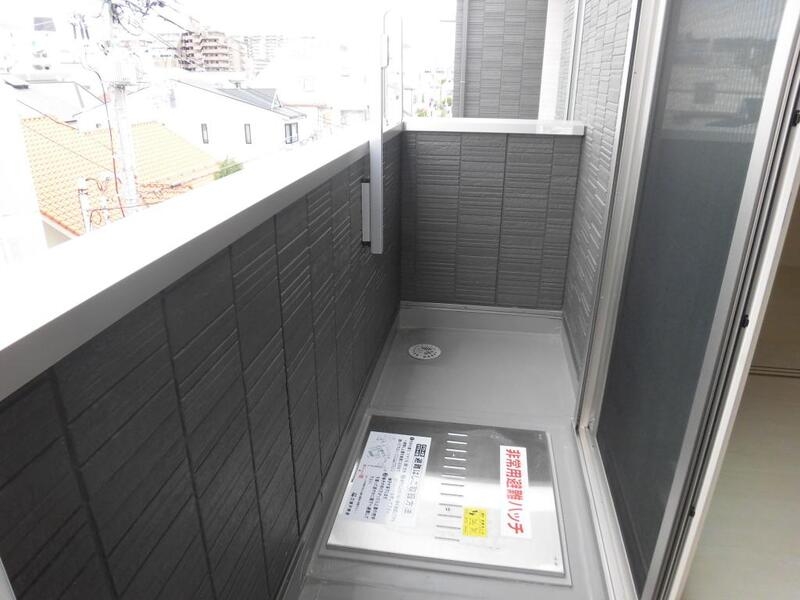 バルコニー　スッキリとした広めのバルコニーです