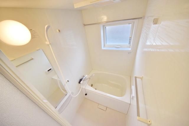 バス・シャワールーム　追い焚き・浴室乾燥機能つきバスルーム★