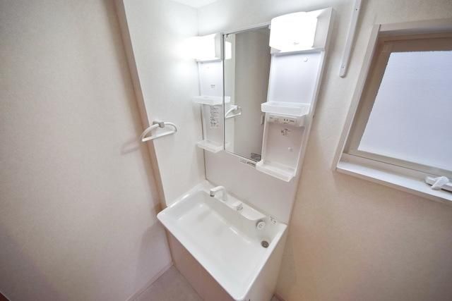 洗面設備　★明るい独立洗面★