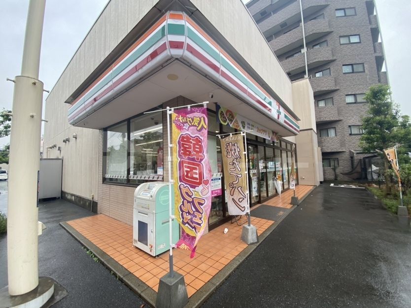 コンビニ　セブンイレブン板橋東新町若木通り店（コンビニ）まで210m