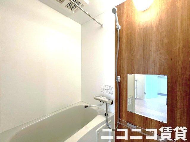 バス・シャワールーム　※別棟の参考写真です