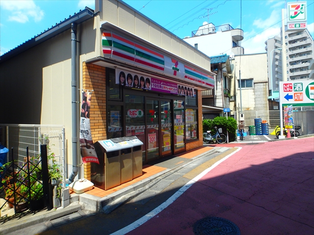 コンビニ　セブンイレブン 北区滝野川2丁目店（コンビニ）まで409m
