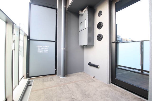 バルコニー　※別室の参考写真の為、現況優先です。