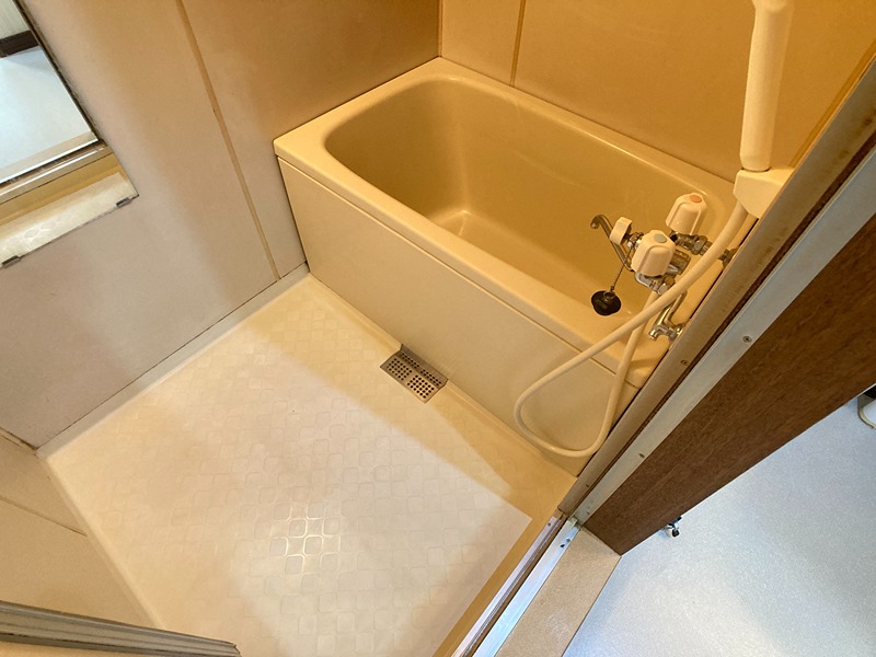 バス・シャワールーム　別棟参照