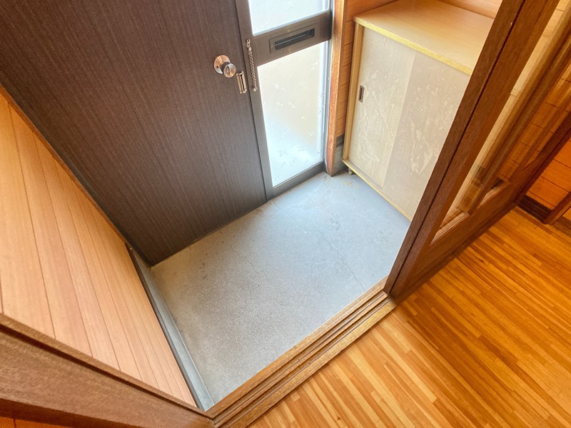 玄関　別棟参照