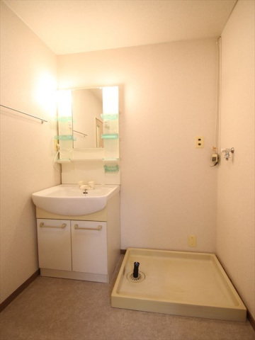 洗面設備　独立洗面化粧台・室内洗濯機置場