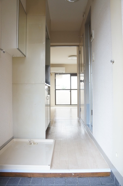 玄関　玄関から見たお部屋です☆