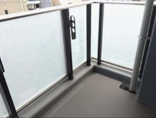 バルコニー　※同仕様写真