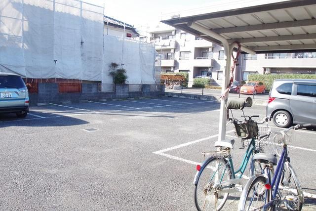 駐車場　★　駐車場　★