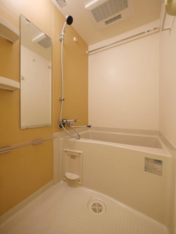 バス・シャワールーム　室内