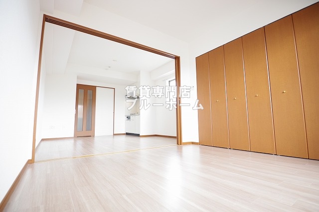 その他部屋・スペース　6.7帖の明るい洋室です！