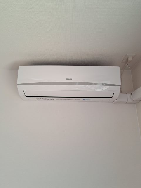 その他設備　東側洋室エアコン
