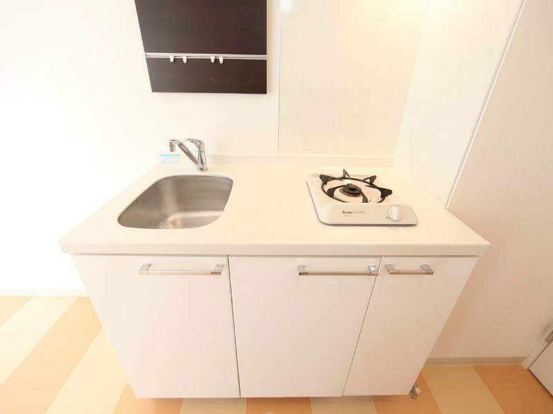 キッチン　キッチン（ガス1口コンロ付）冷蔵庫・レンジ等ご用意できます