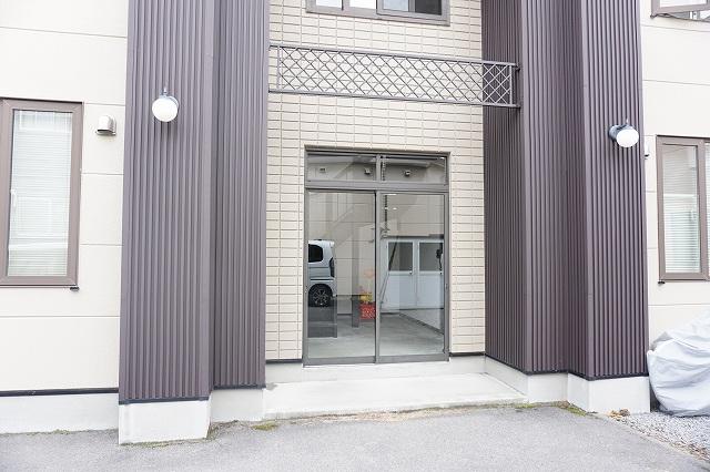 エントランス　エントランス