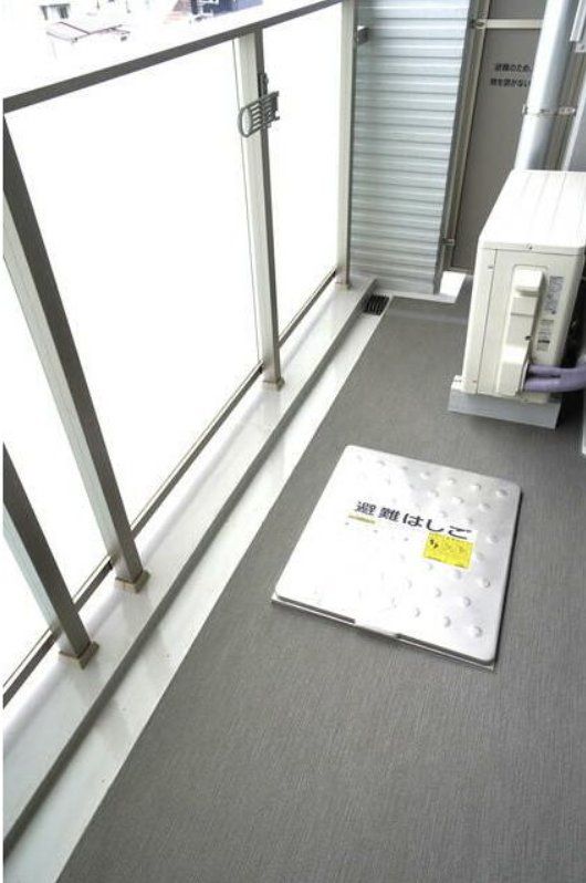 バルコニー　バルコニー