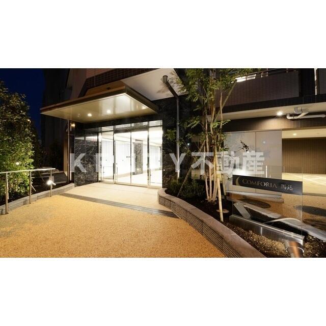 エントランス　清潔なエントランスです