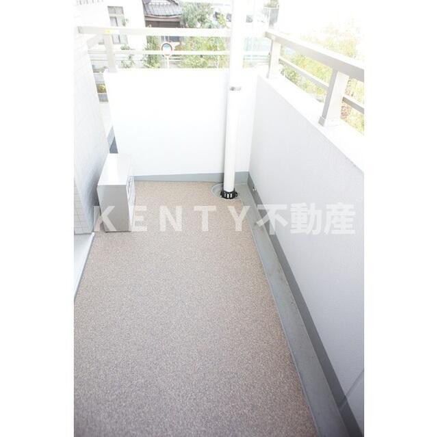 バルコニー　お洗濯にも便利なバルコニー付き