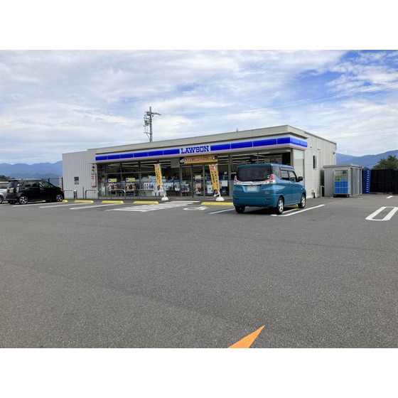 コンビニ　ローソン長野田中店（コンビニ）まで578m