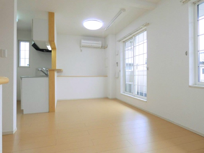 居室・リビング　図面と現状に相違がある場合には現状を優先