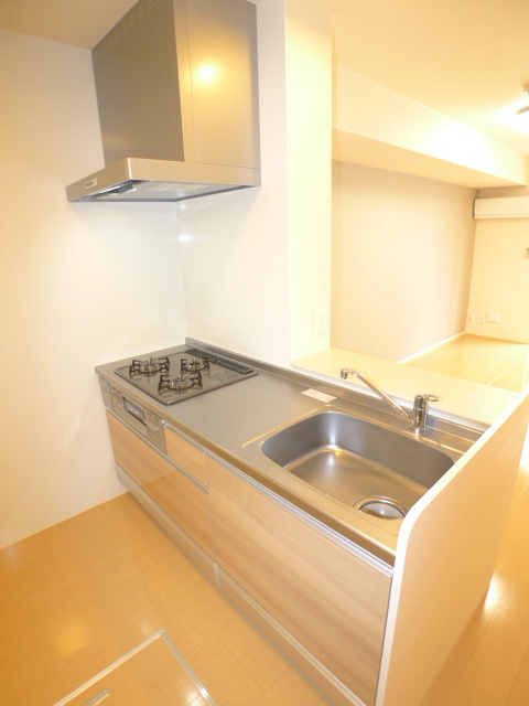 キッチン　キッチンはシステムキッチン