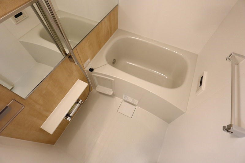 バス・シャワールーム　～別号室の写真使用中～