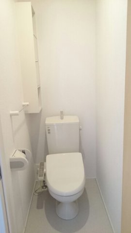 トイレ　コンパクトで使いやすいトイレです