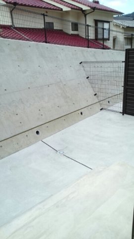 庭　お庭で自由な時間を過ごせます