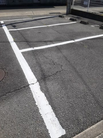 駐車場　車をお持ちの方に嬉しい駐車場付きの物件です