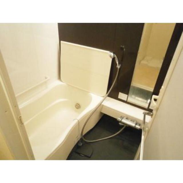 バス・シャワールーム　※写真は同タイプ住戸です。