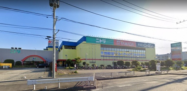 ショッピングセンター　marlcom-ISOGO（ショッピングセンター）まで648m