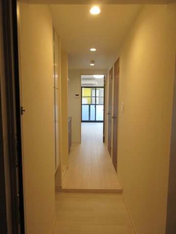 玄関　※別号室反転タイプ