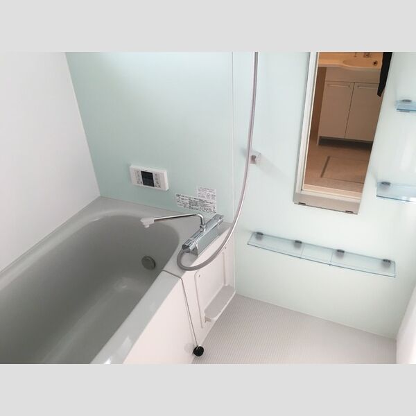 バス・シャワールーム　浴室