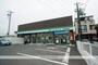 コンビニ　ファミリーマート　エムズドラッグ大和高田店（コンビニ）まで230m