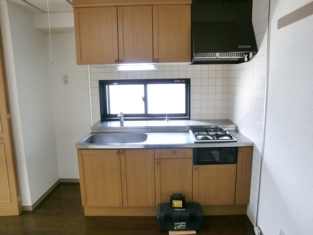 キッチン　２口ガスシステムキッチン付いてます♪