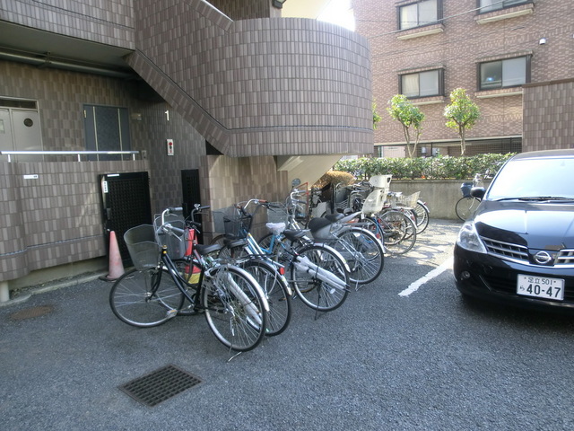 その他共有部分　敷地内駐輪スペース有ります。