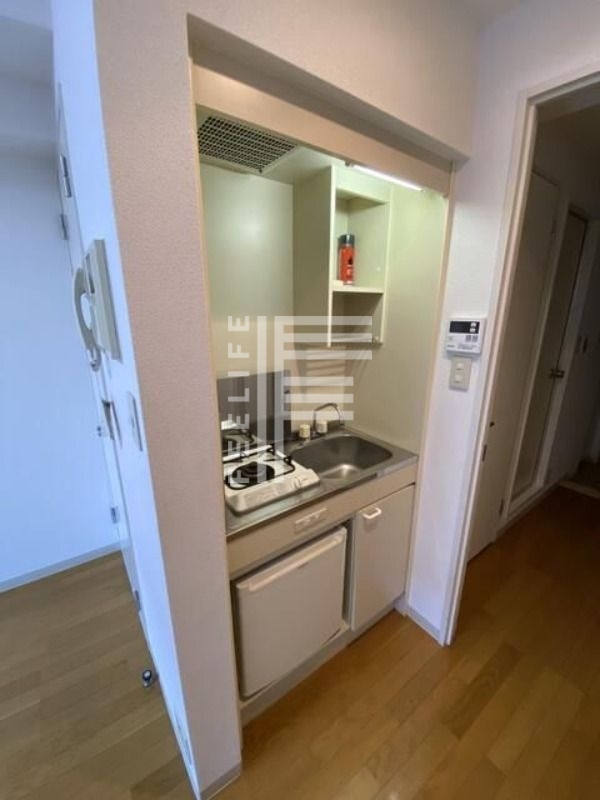 キッチン　同間取り別部屋の写真です、ご参考までに。