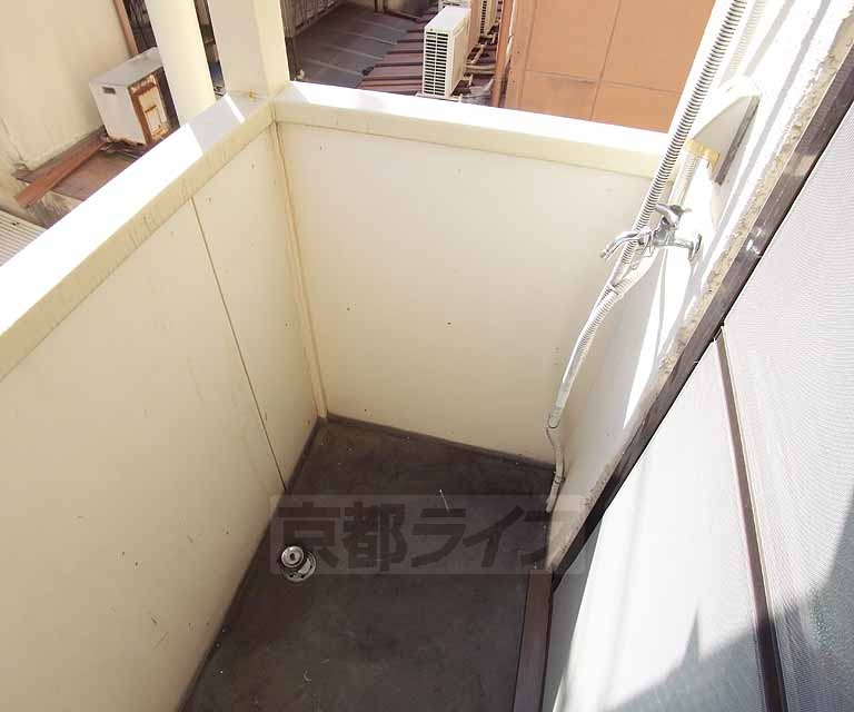 その他設備　バルコニーに洗濯機が設置可能です。