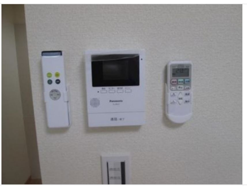 その他設備　広角レンズで撮影の為、実際の見え方と異なります。同一仕様。