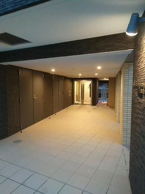 エントランス　建物の内部です