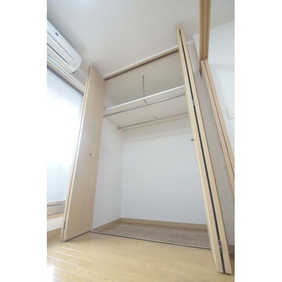 収納　同タイプの別部屋写真